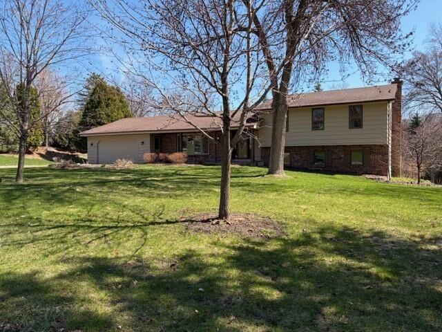 Property Photo: 1120 Vagabond Lane N MN 55447