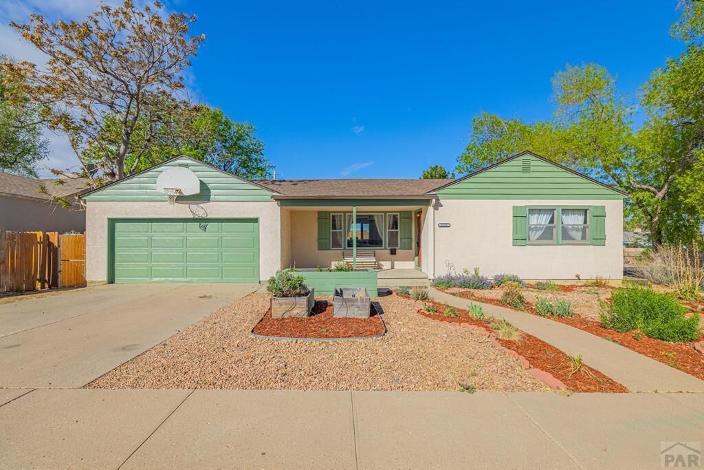 Property Photo:  1535 Lexington Rd  CO 81001 