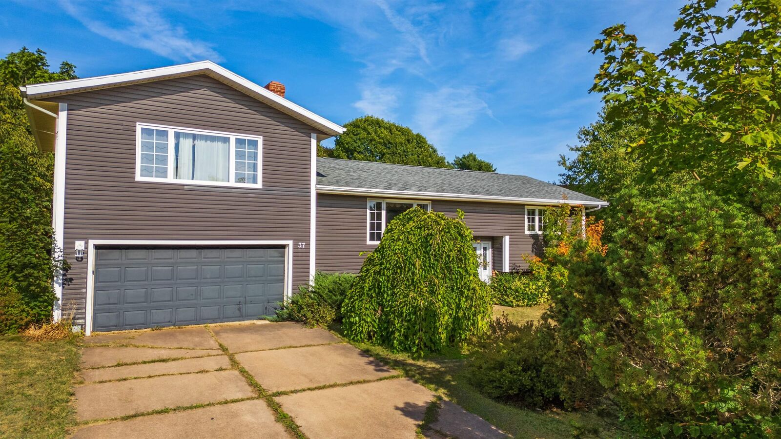 Property Photo:  37 Chelsey Circle  PE C1E 1E9 