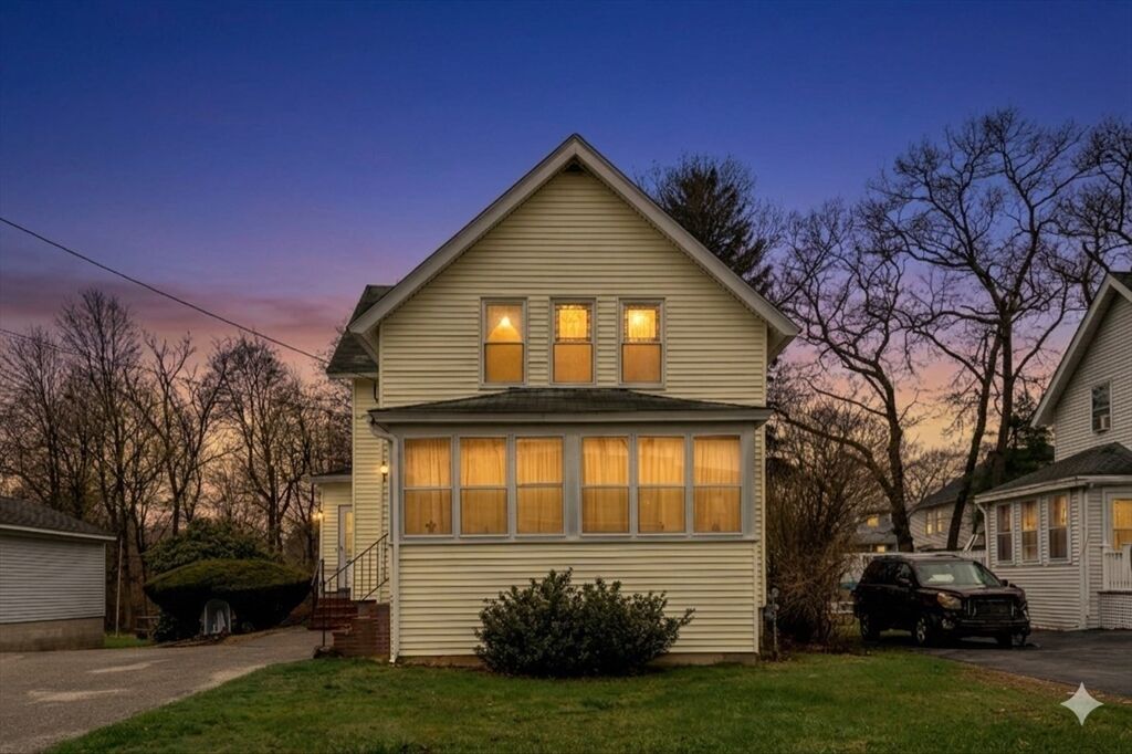 Property Photo:  22 Elm Street  MA 01844 