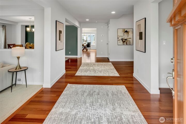 Property Photo:  1120  156th Avenue SE  WA 98007 