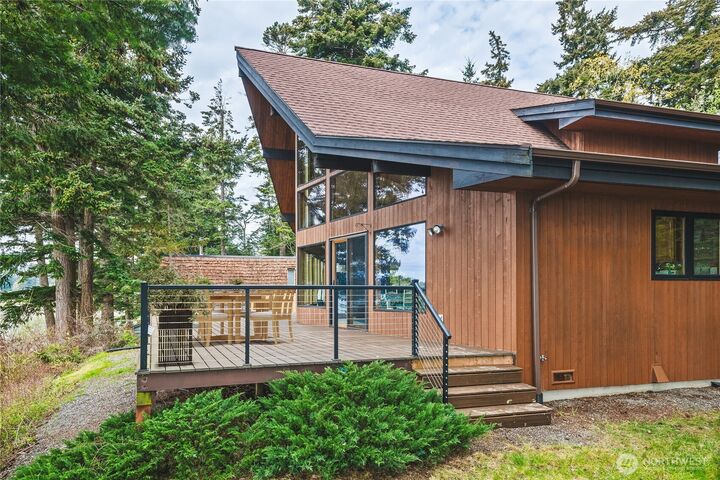 Property Photo:  7616  Cypress Way  WA 98221 