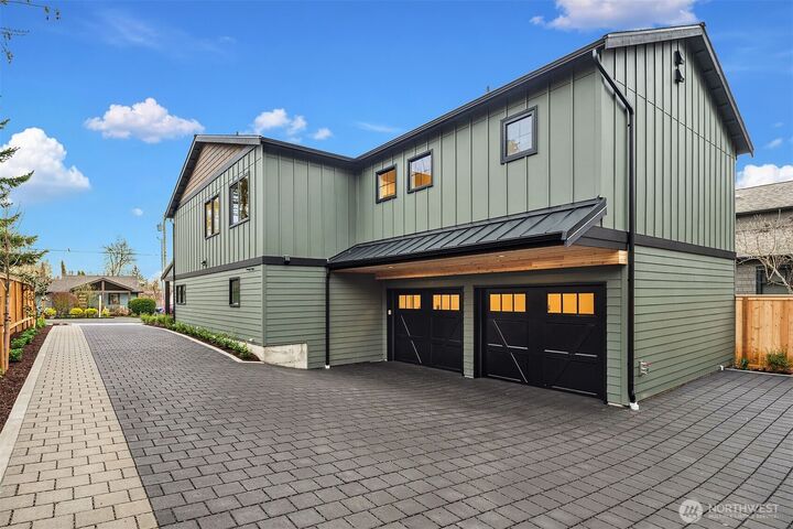 Property Photo:  11416 NE 90th Street  WA 98033 