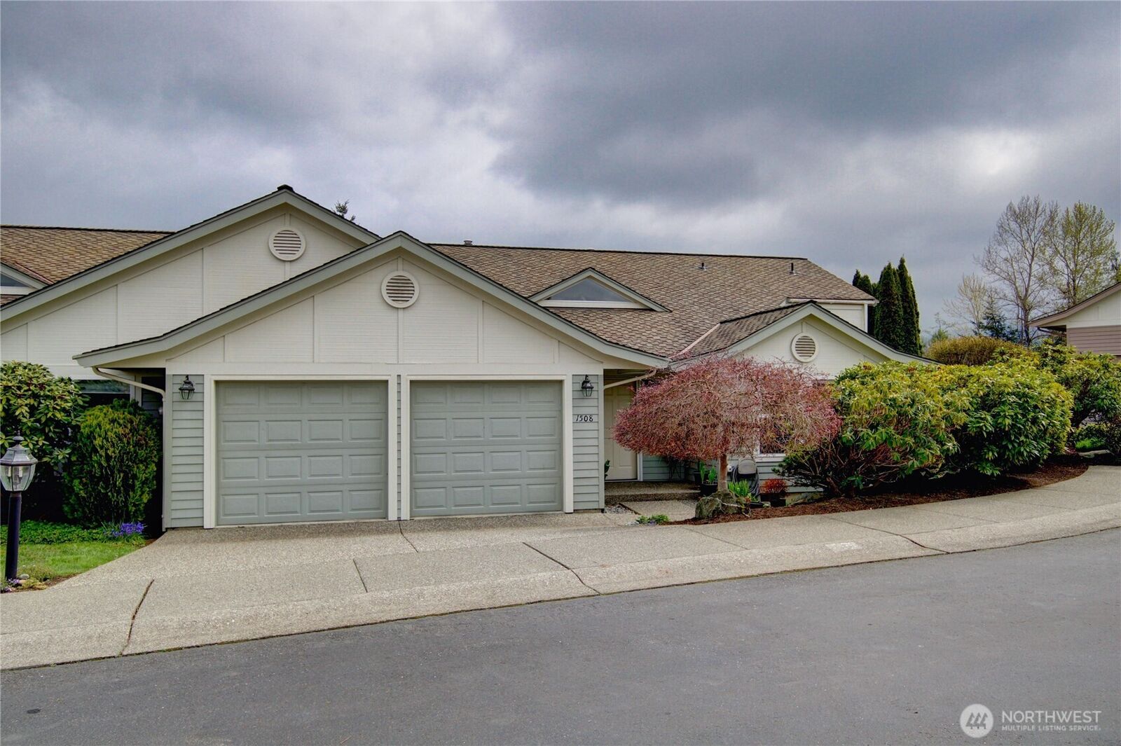 Property Photo:  1508  Alpine View Place B2  WA 98274 
