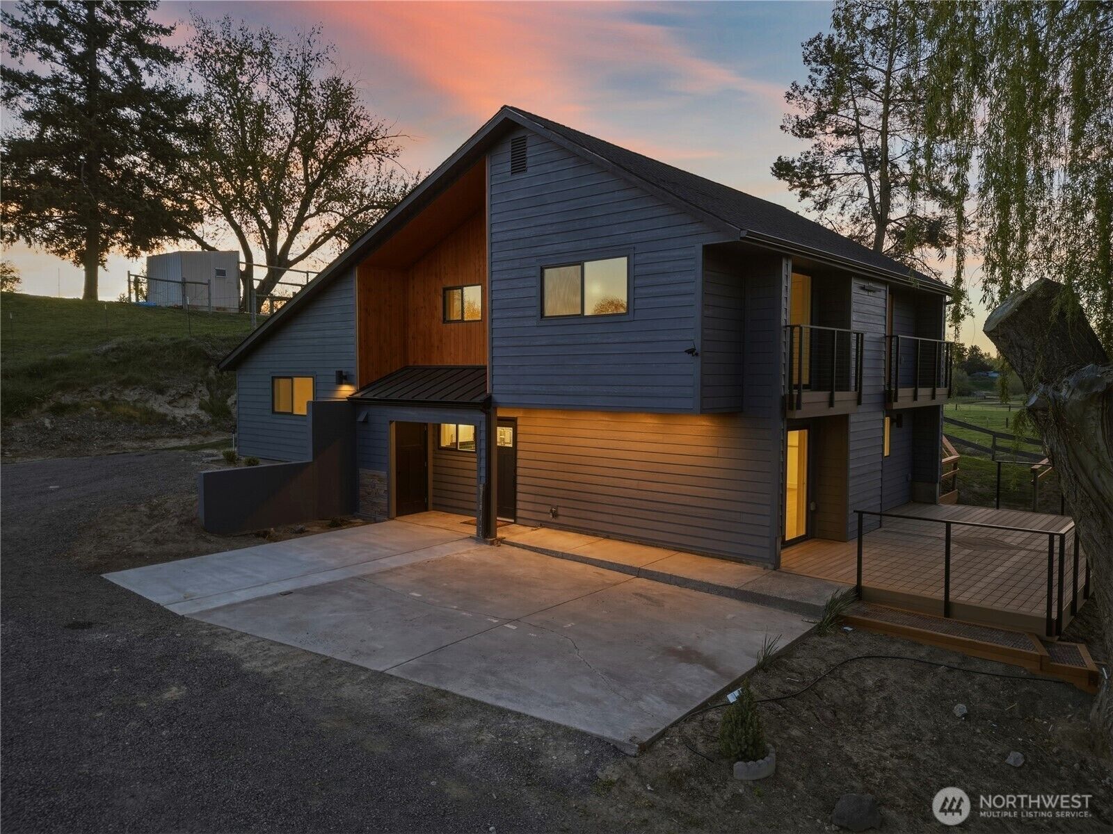 Property Photo:  54027  Summers Lane  OR 97862 