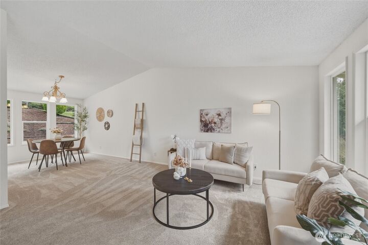 Property Photo:  2066  Jefferson Avenue  WA 98229 