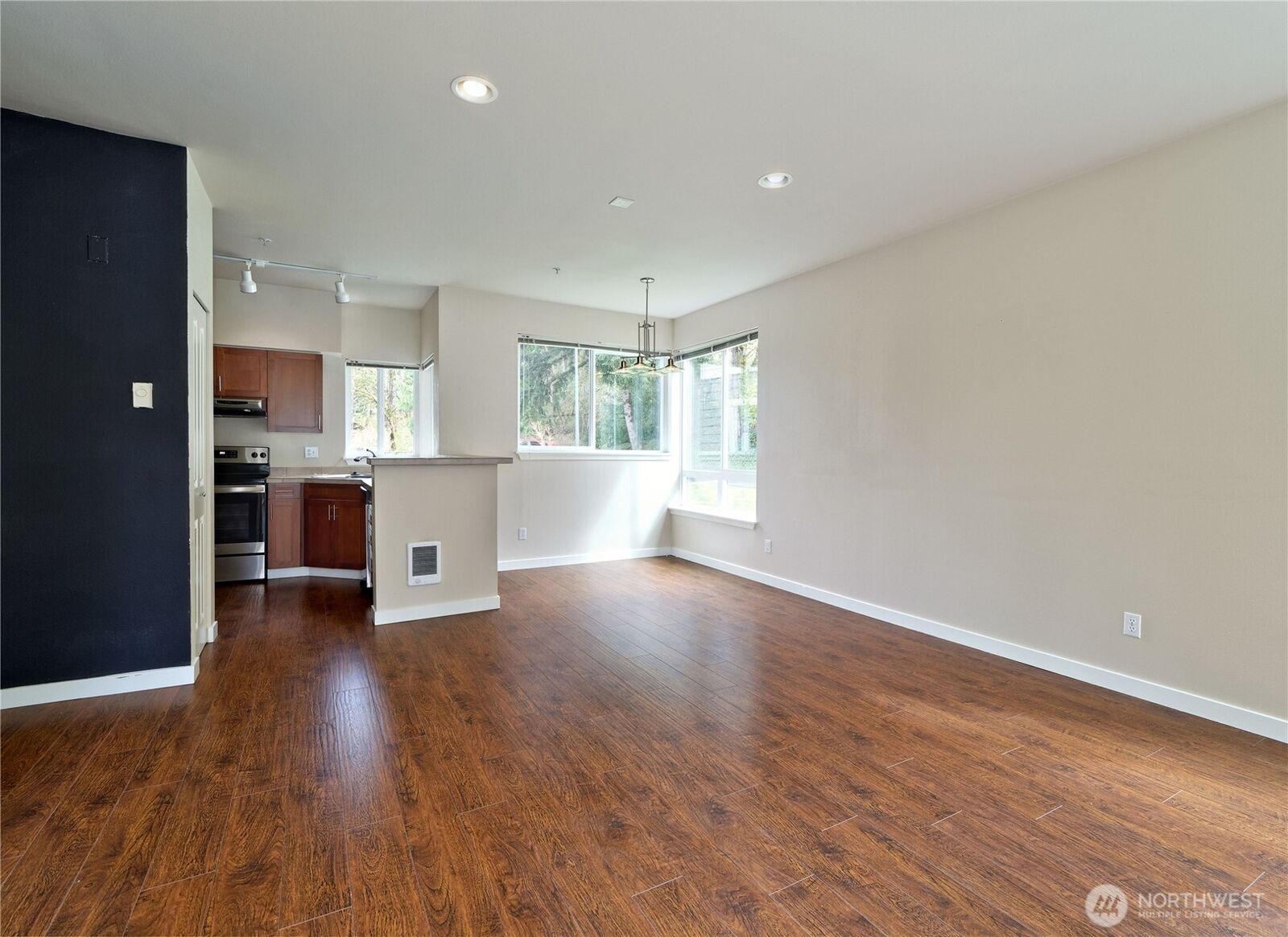 Property Photo:  12012 NE 204th Place C201  WA 98011 