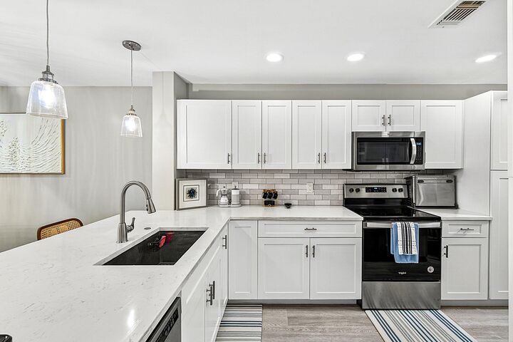 Property Photo:  35 Southport Lane D  FL 33436 