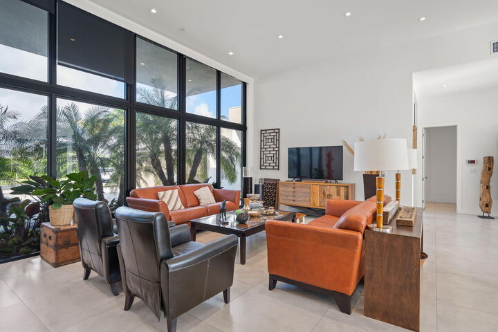 Property Photo:  16539 N Botaniko Dr Drive N  FL 33326 