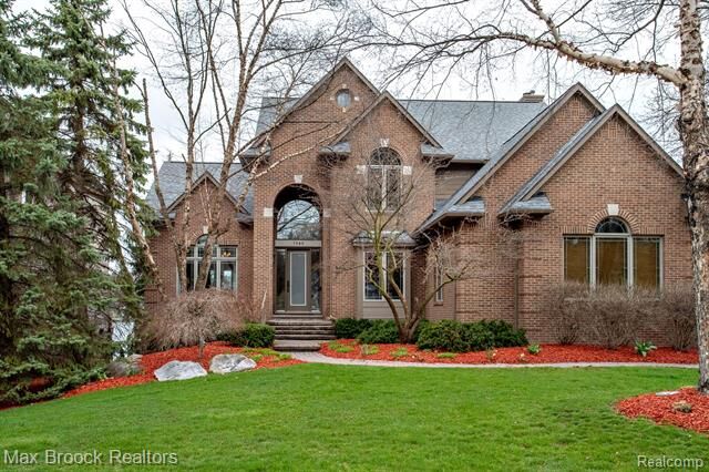 Property Photo:  7080 Colony Drive  MI 48323 