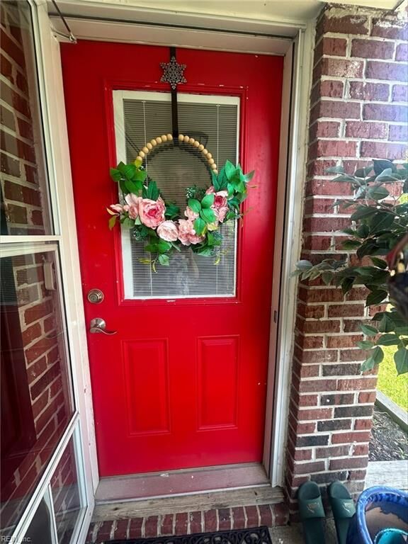 Property Photo:  617 Red Horse Ln  VA 23462 