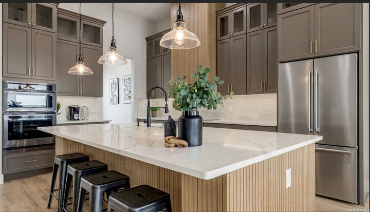 Property Photo:  136 Sunset  TX 78121 