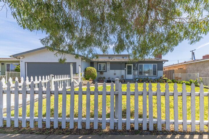 Property Photo:  40 Saint Brendan Way  CA 93906 