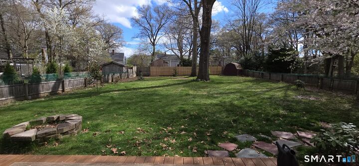 Property Photo:  122 Deepwood Drive  CT 06040 