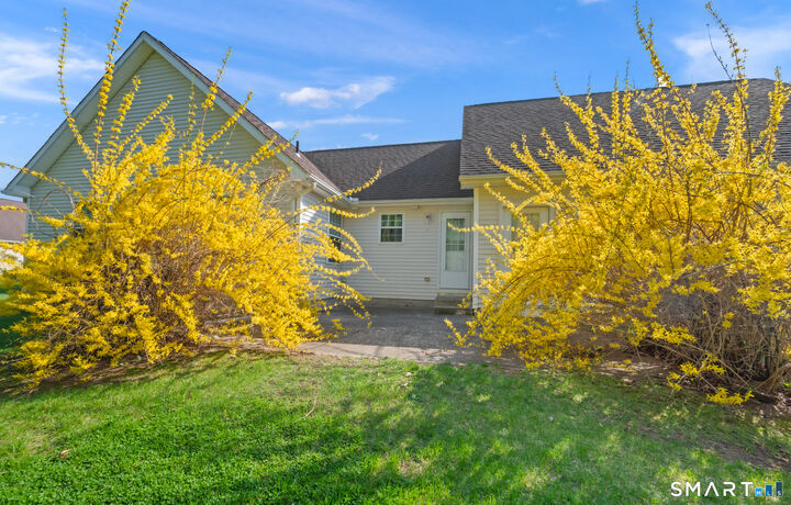 Property Photo:  24 Joanne Drive 24  CT 06108 