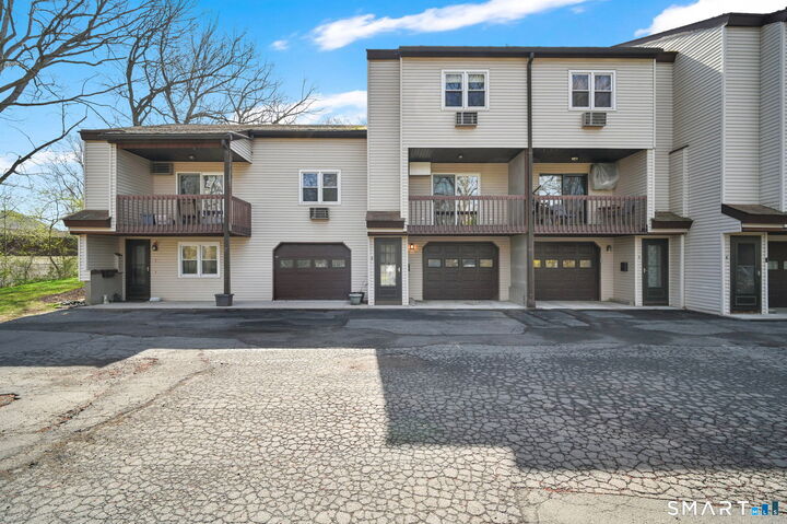 Property Photo:  23 Hart Place 2  CT 06062 