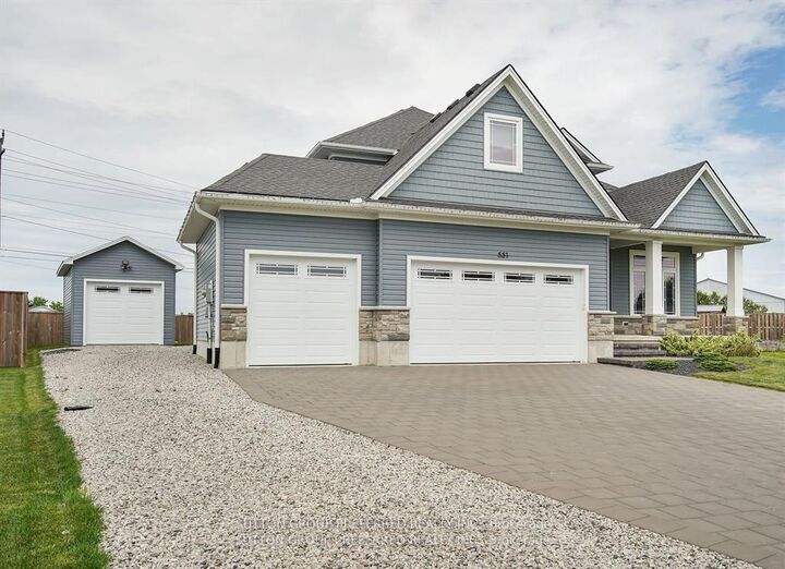 Property Photo: 551 Scenic Court ON N0M 2S0