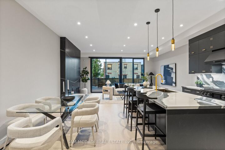 Property Photo: 1090 Ella Avenue ON L5E 1H5