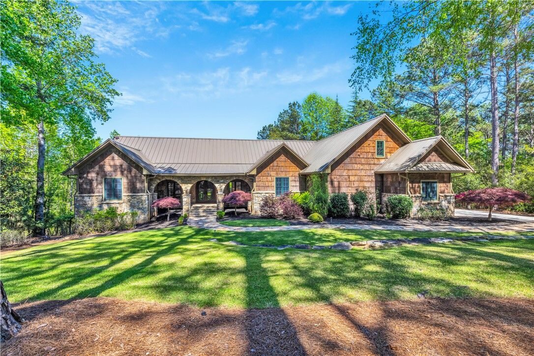 Property Photo:  301 Augusta Way  SC 29685 