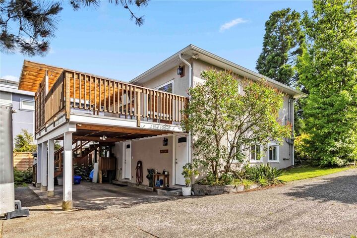 Property Photo: 1112 Craigflower Rd BC V9A 2Y1