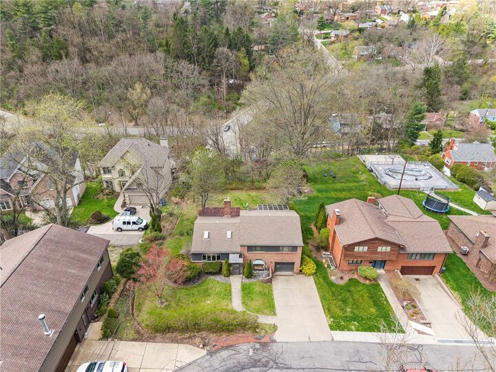 Property Photo:  2 Hartle Lane  PA 15228 