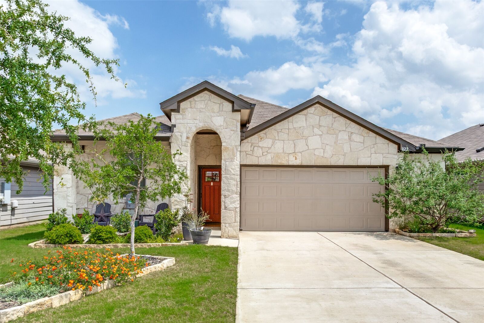 Property Photo:  822 Pease River Way  TX 78634 