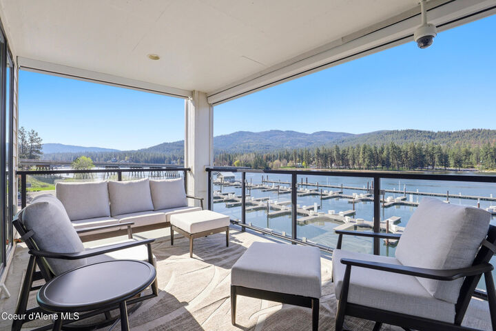 Property Photo:  447 W Waterside Dr 305  ID 83854 