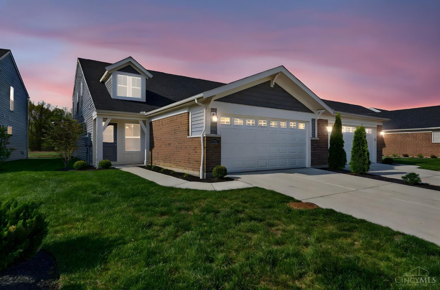 Property Photo: 1527 Summerview Lane OH 45150