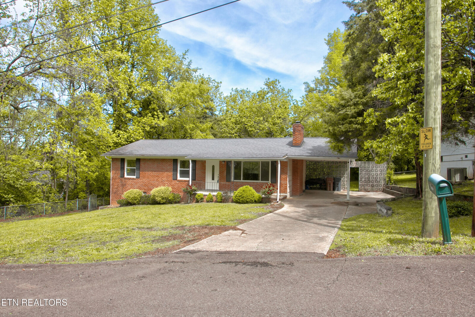 Property Photo:  2516 Wayland Ave  TN 37914 