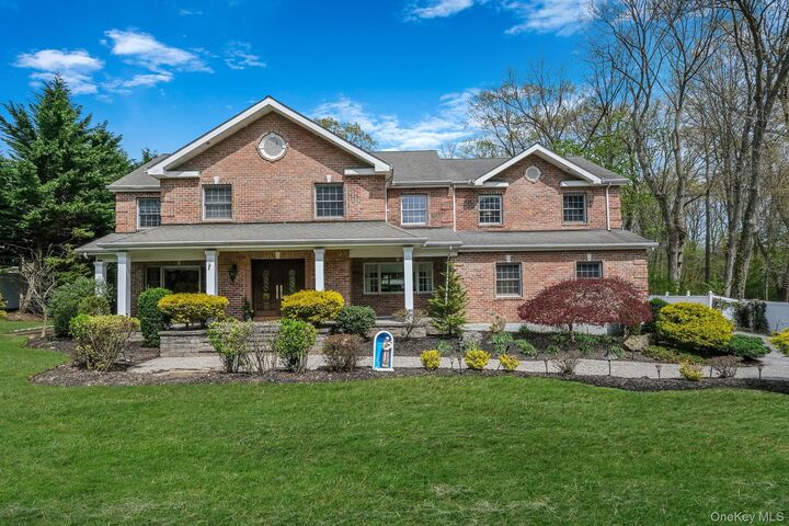 Property Photo: 9 Arista Court NY 11746