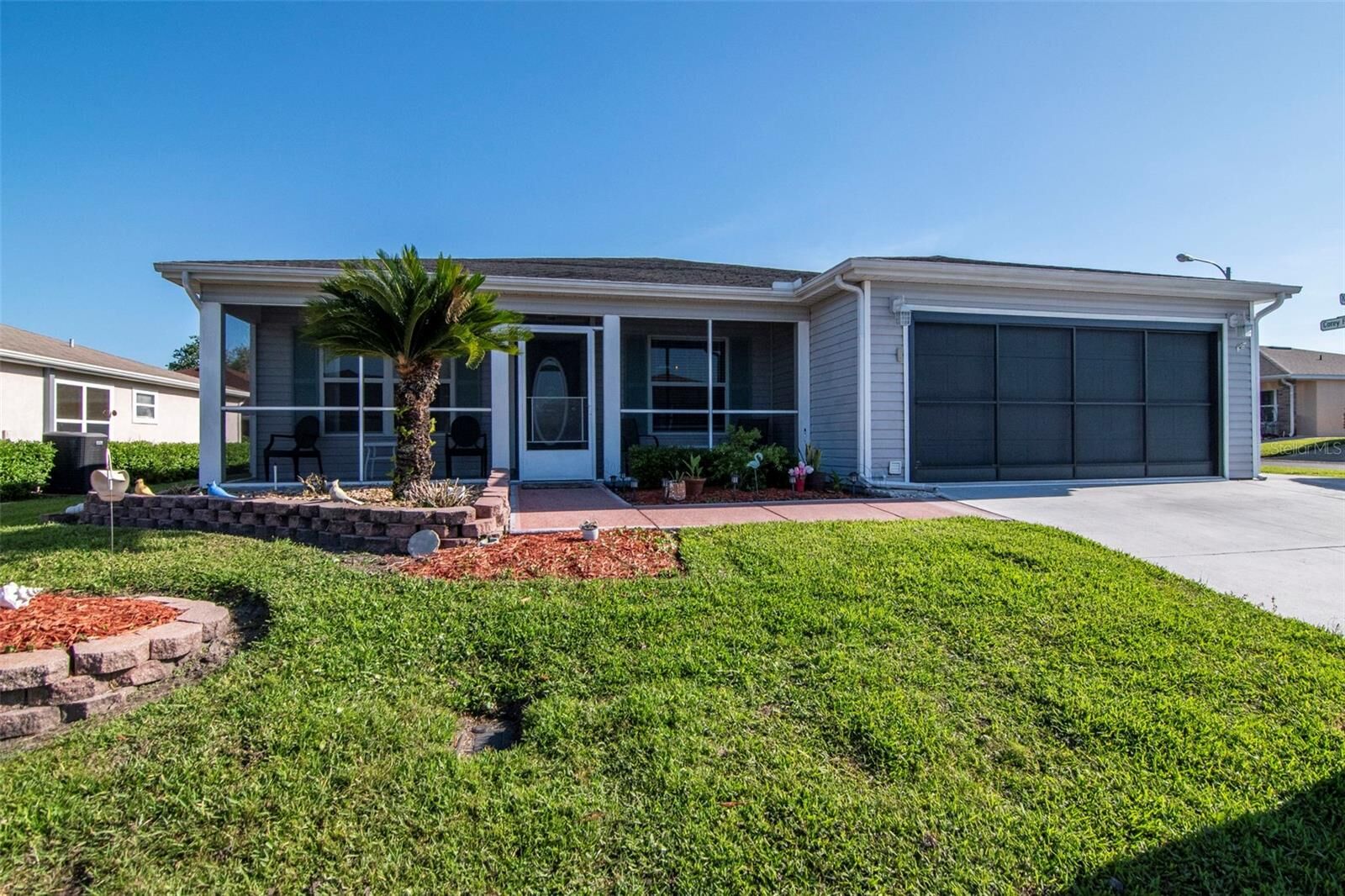 Property Photo:  29236 Kapalua Way  FL 33576 