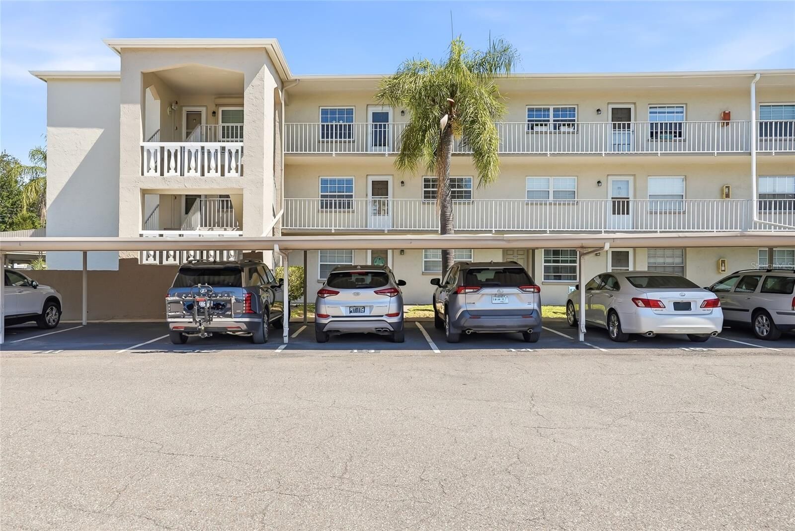 Property Photo:  952 Virginia Street 202  FL 34698 