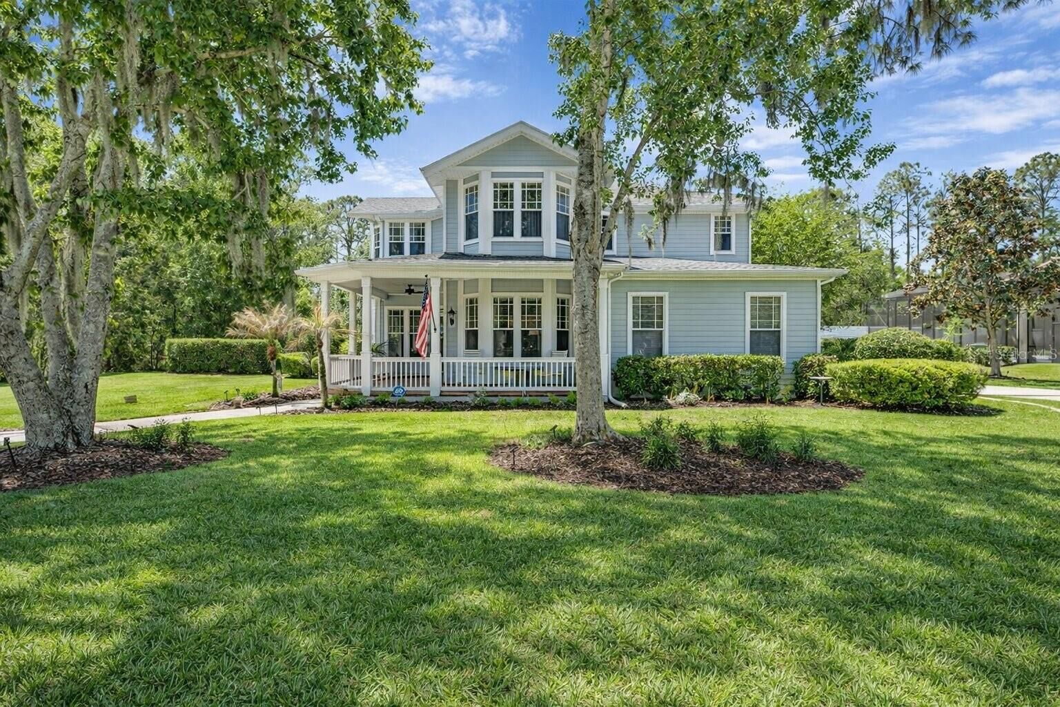 Property Photo: 5913 Flatwoods Manor Circle FL 33547