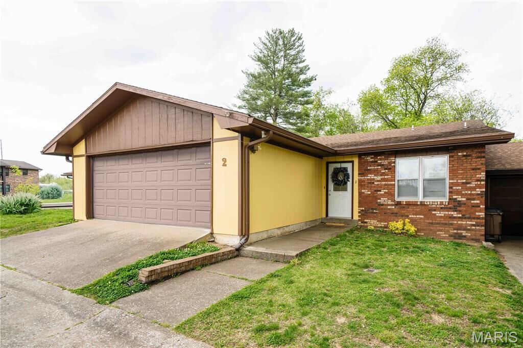 Property Photo: 1330 N Sprigg Street 2 MO 63701