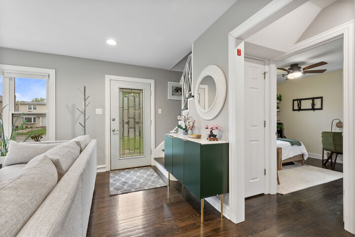 Property Photo:  