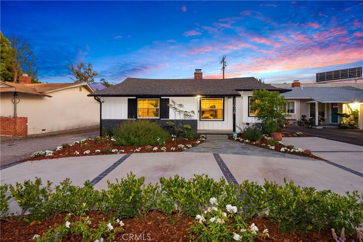 Property Photo:  22928 Leonora Drive  CA 91367 