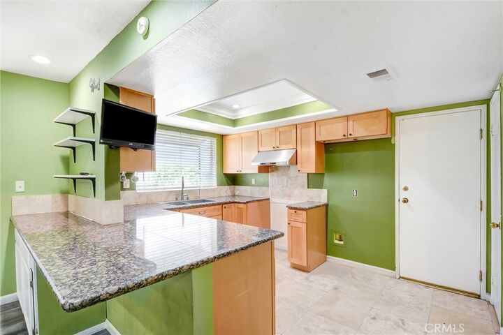 Property Photo:  13955 Arthur Ave 4  CA 90723 