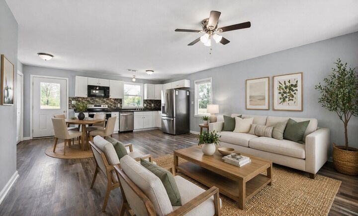 Property Photo:  1912 Woodlawn Rd  TN 37042 