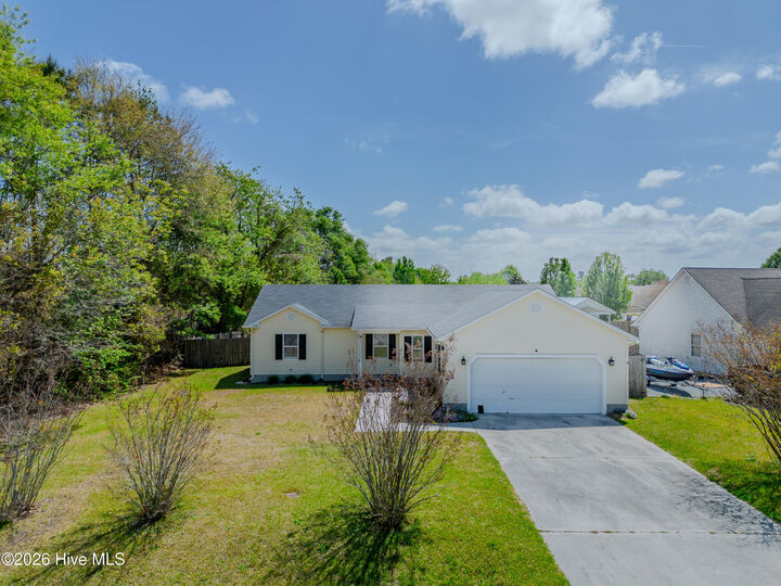Property Photo:  126 Forest Bluff Drive  NC 28540 