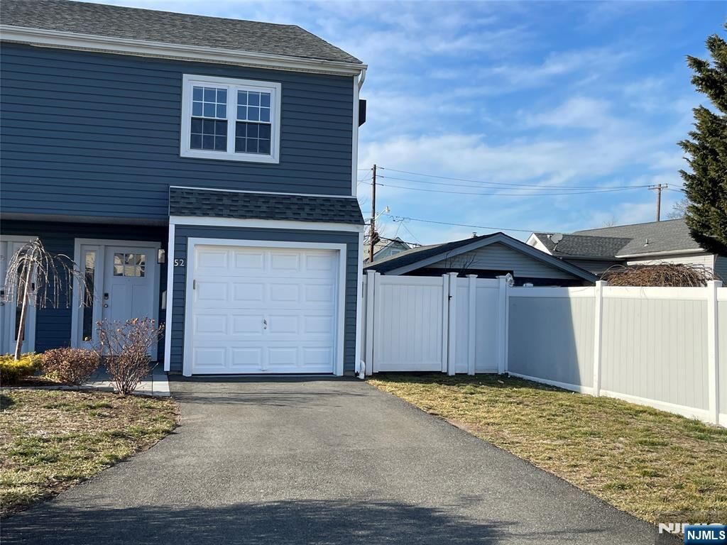 Property Photo:  52 Reilly Court 1  NJ 07601 