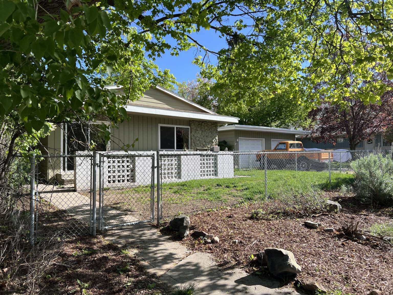 Property Photo:  208 Dixon Avenue  MT 59801 