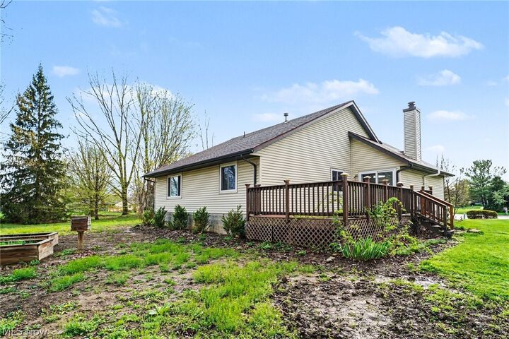 Property Photo:  9505 Green Valley Drive  OH 44060 