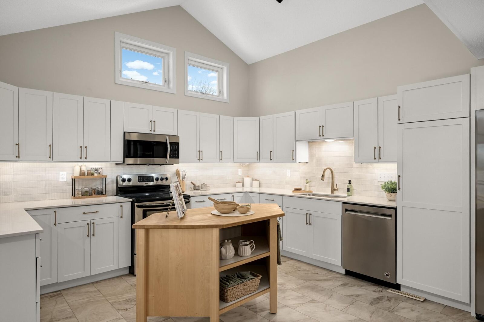 Property Photo:  783 Berwood Avenue  MN 55127 
