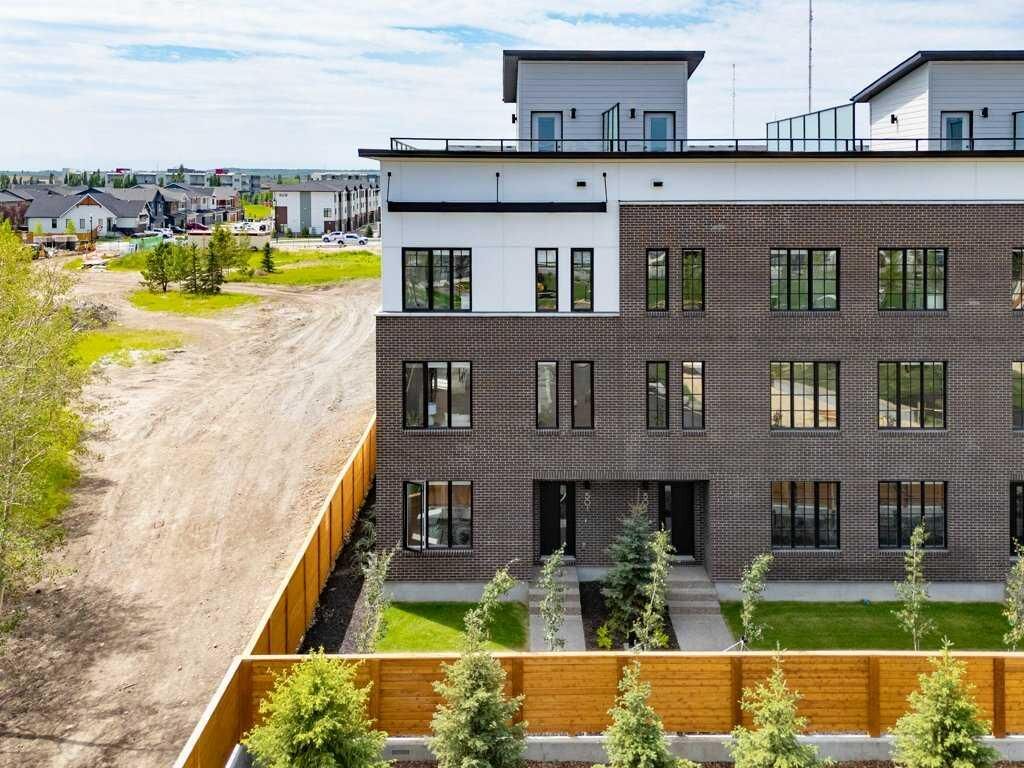 Property Photo: 8155 8 Avenue SW 501 AB T3H 6H9