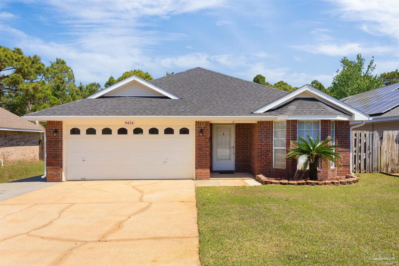 Property Photo:  9454 Pine Lilly Ct  FL 32566 