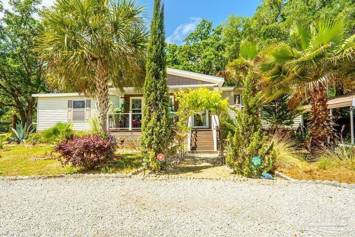 Property Photo:  3111 Owen Bell Ln  FL 32507 