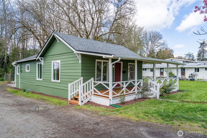 Property Photo:  623  Jefferson Street  WA 98531 