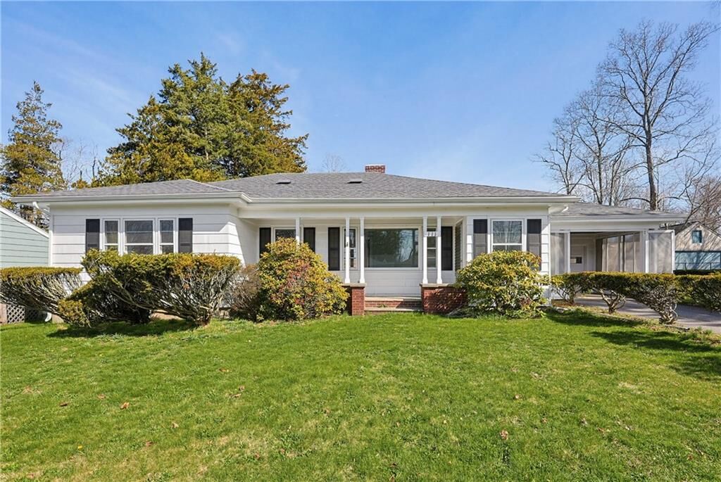 Property Photo:  111 Beach Road  RI 02809 