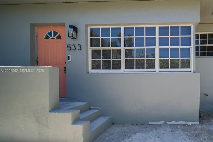 Property Photo:  533 NE 67th St 533  FL 33138 