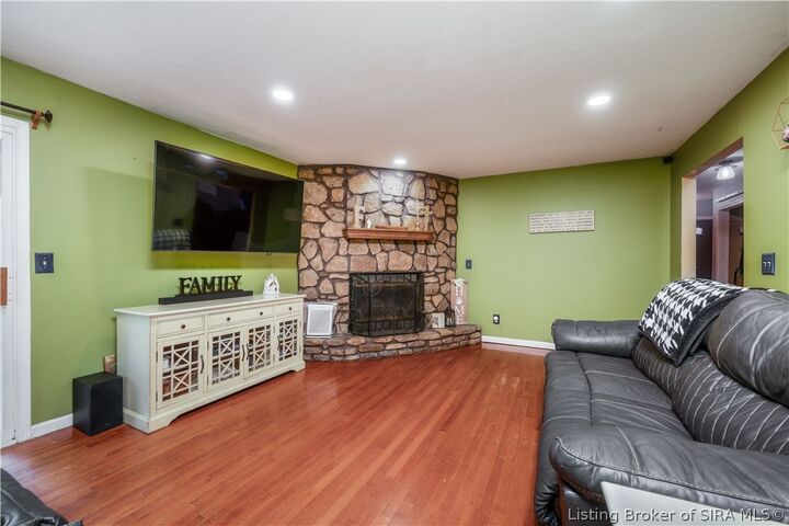 Property Photo:  203 Lancaster Circle  IN 47150 